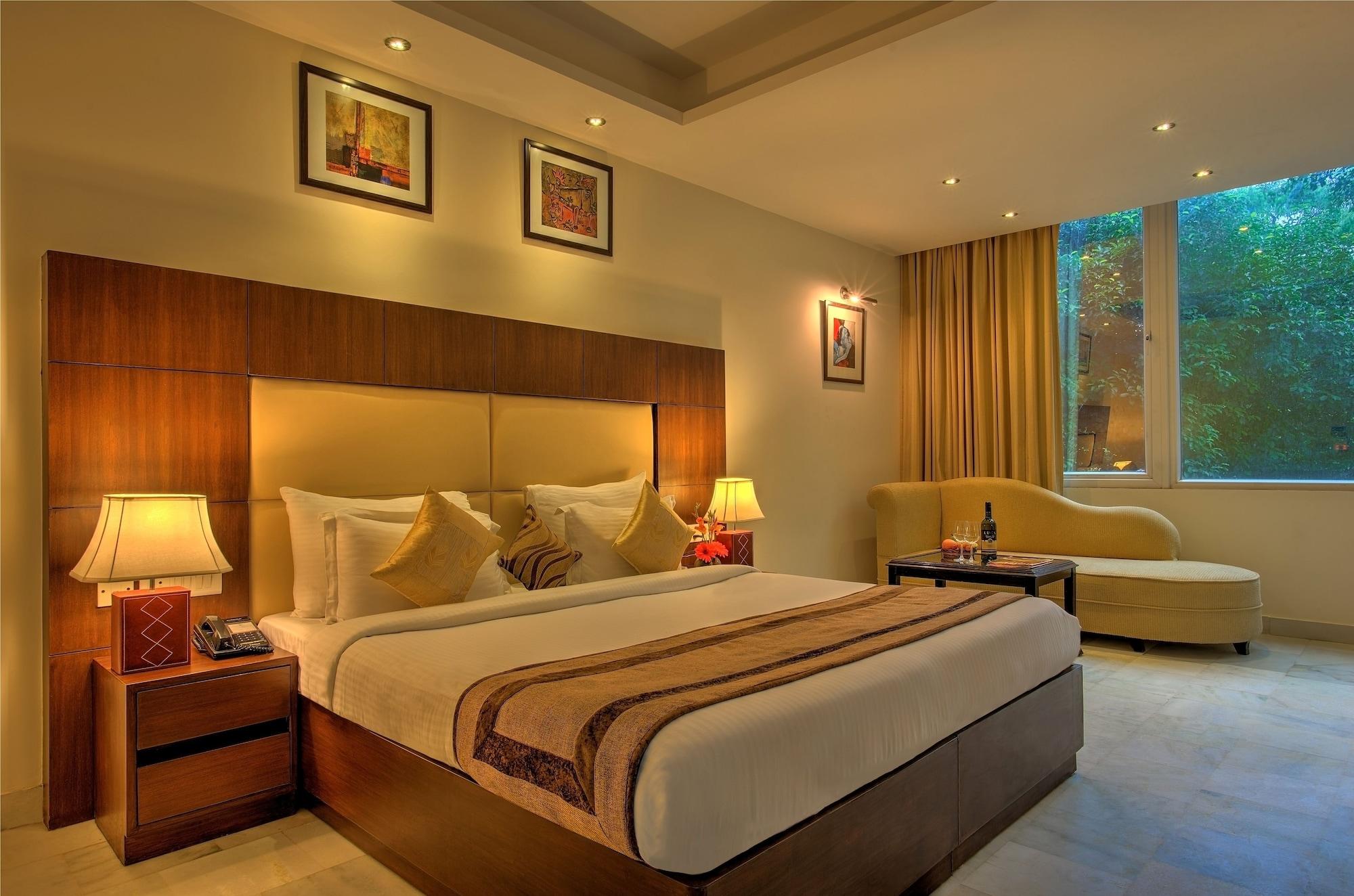 Hotel Regent Continental Делхи Екстериор снимка
