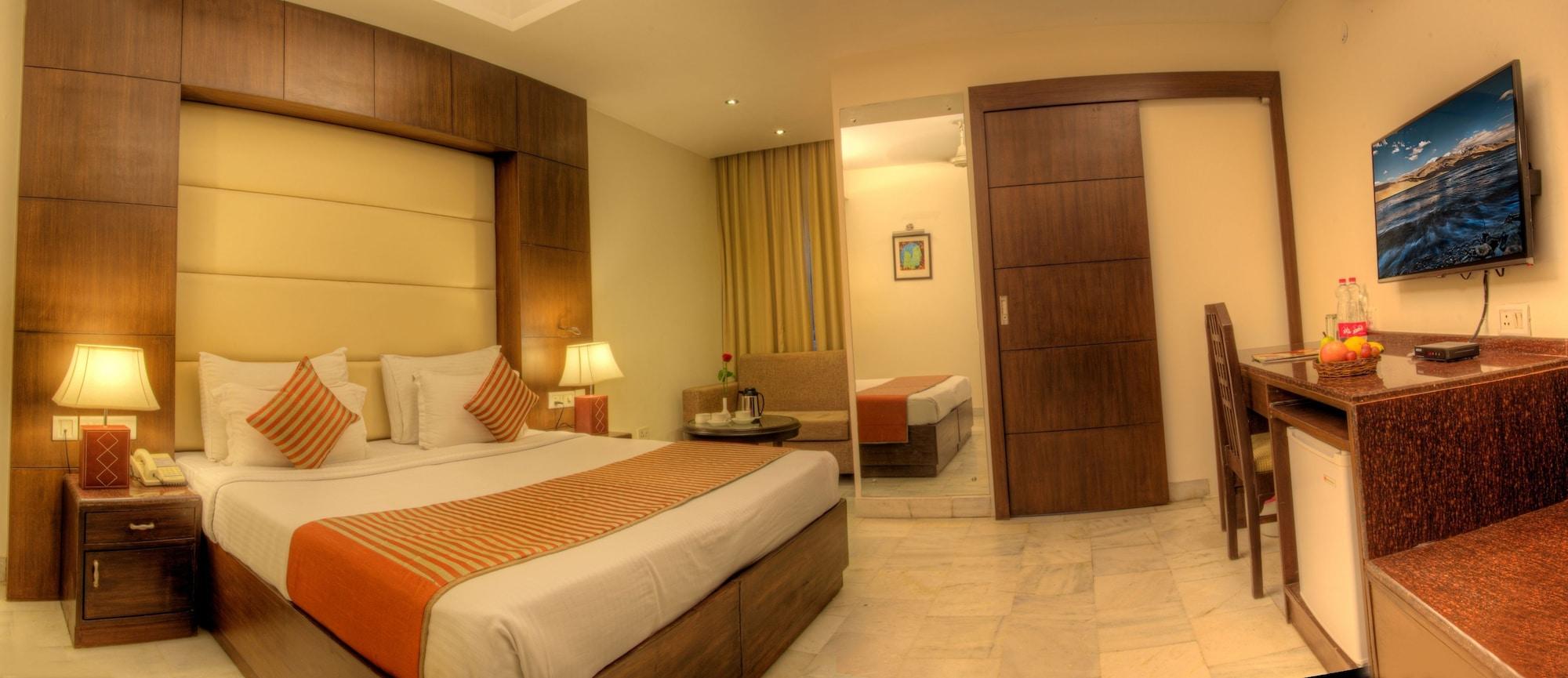 Hotel Regent Continental Делхи Екстериор снимка