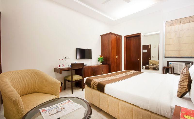 Hotel Regent Continental Делхи Екстериор снимка
